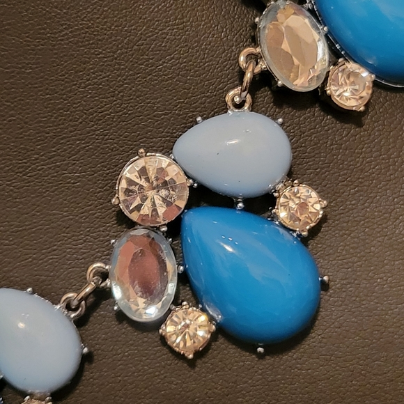 Estate Rhinestone & Lucite Statement Necklace - Picture 3 of 4